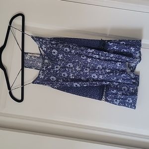 Miss Me floral tank with lace panels, sz. Small, blue
